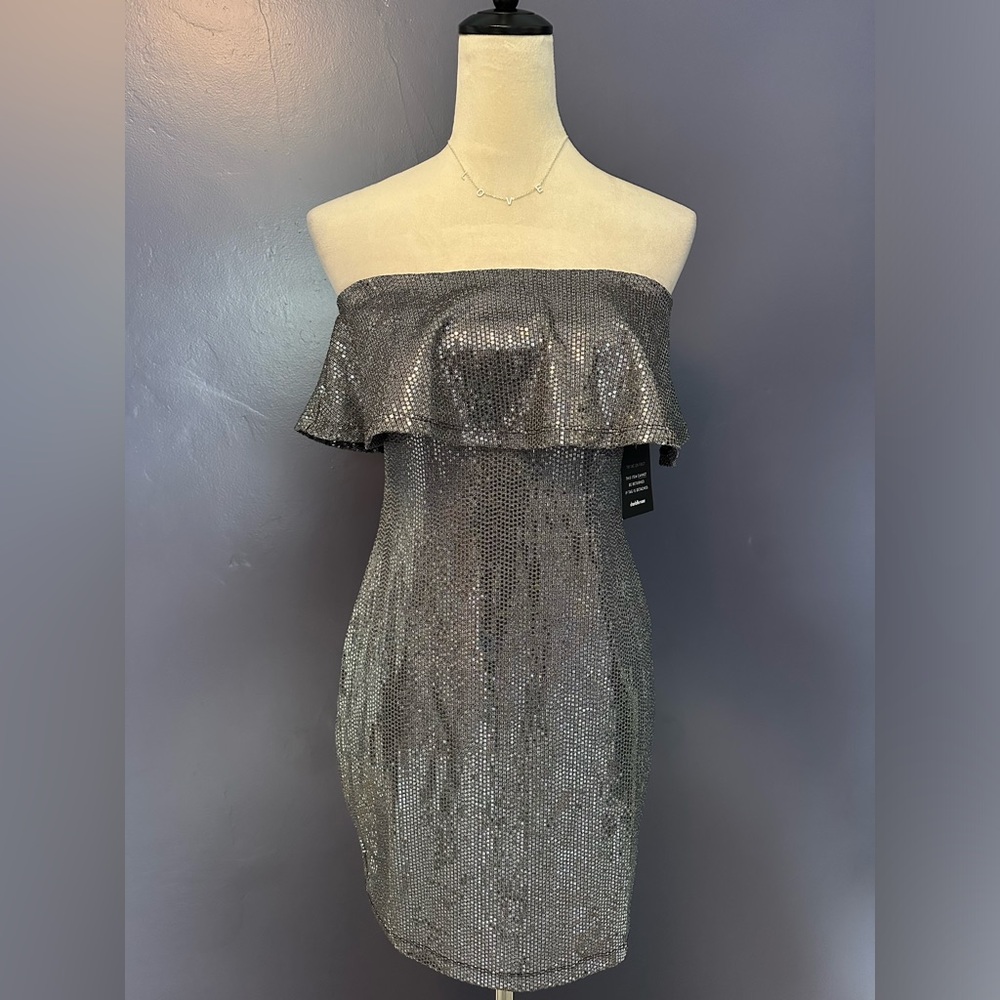 CHARLOTTE RUSSE Y2K Silver Metallic Flounced Mini Party Dress NWT Size Medium